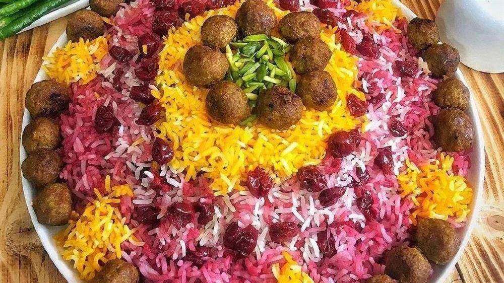 آلبالوپلو شیرازی
